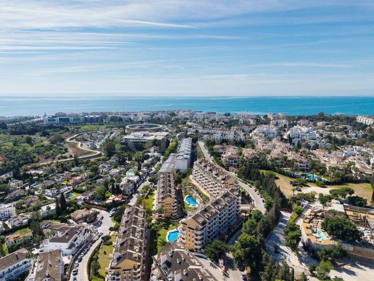 Zweistöckiges Penthouse zu verkaufen in Señorio de Aloha