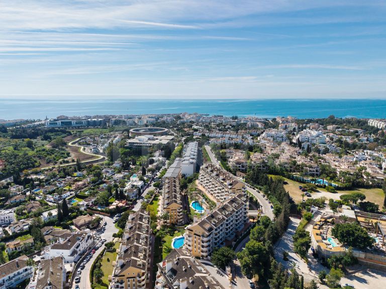 Duplex Penthouse for sale in Señorio de Aloha