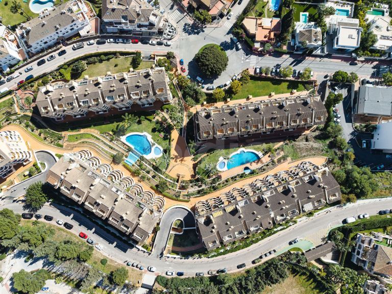 Duplex Penthouse for sale in Señorio de Aloha