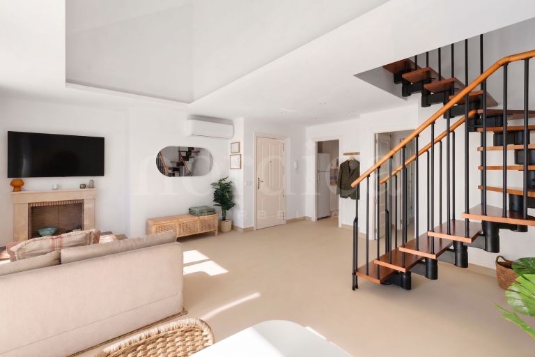 Zweistöckiges Penthouse zu verkaufen in Señorio de Aloha