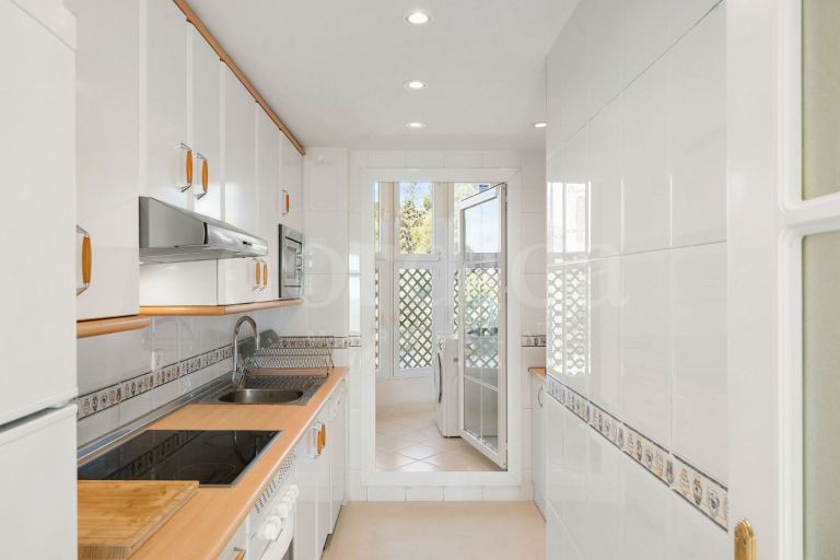 Zweistöckiges Penthouse zu verkaufen in Señorio de Aloha