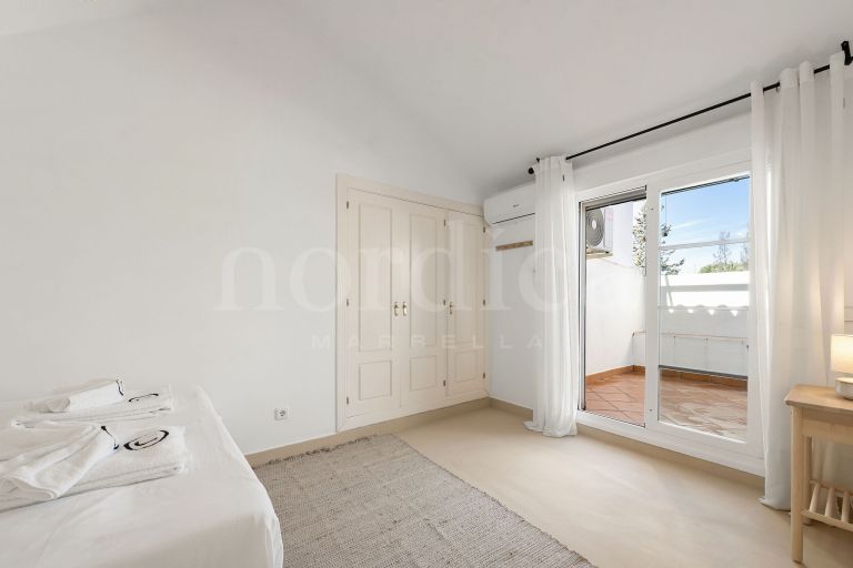 Zweistöckiges Penthouse zu verkaufen in Señorio de Aloha