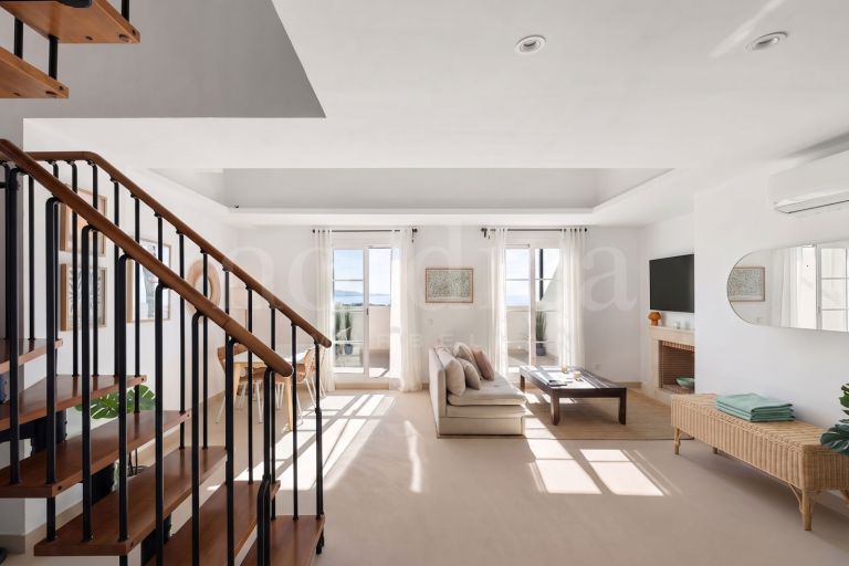 Zweistöckiges Penthouse zu verkaufen in Señorio de Aloha