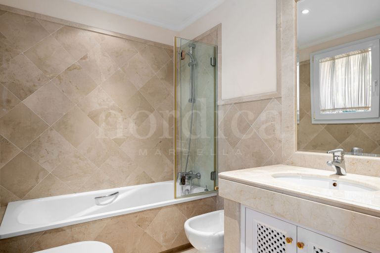 Apartamento en venta en Las Alamandas