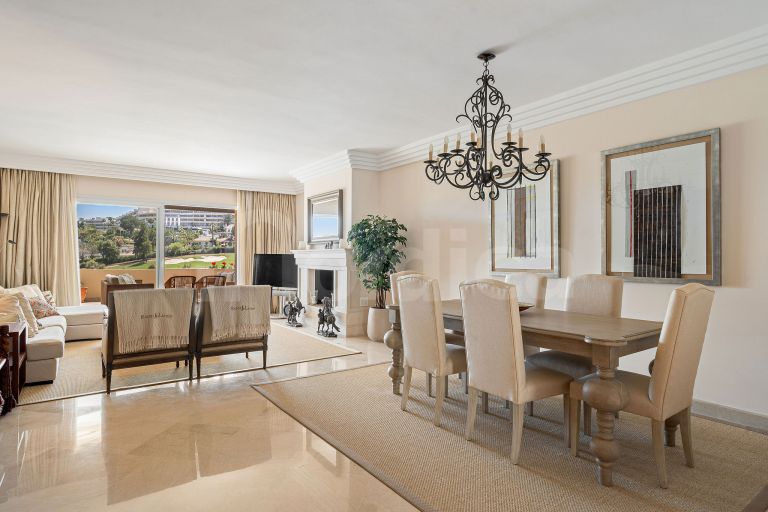 Elegant 3-Bedroom Apartment overlooking the golf course in secure development