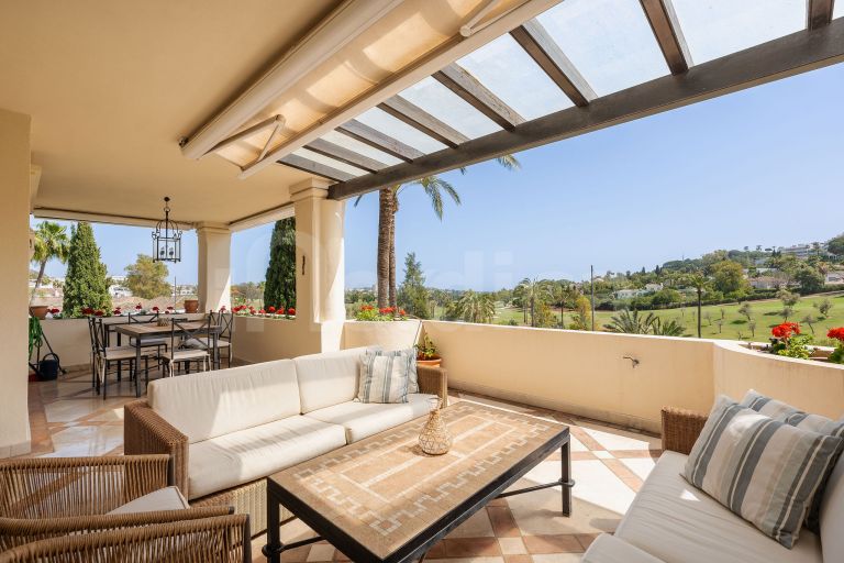 Elegant 3-Bedroom Apartment overlooking the golf course in secure development