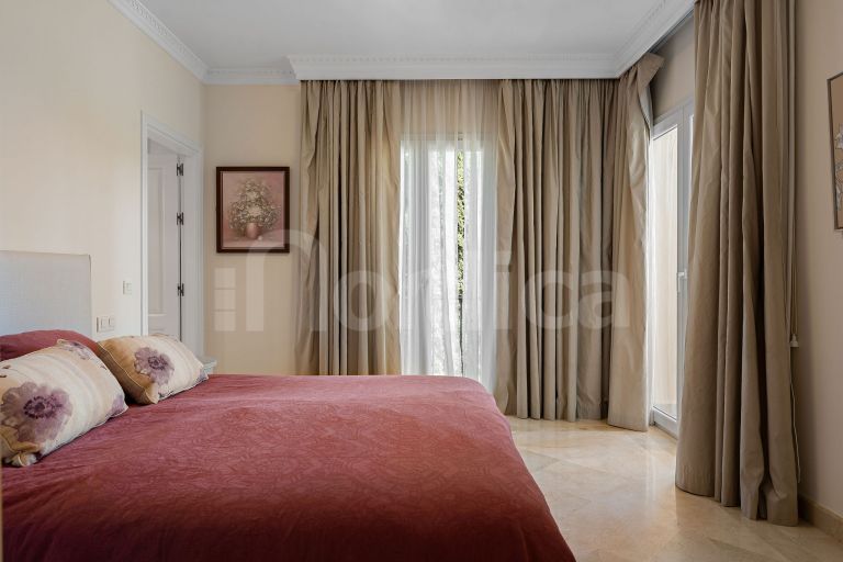 Elegant 3-Bedroom Apartment overlooking the golf course in secure development