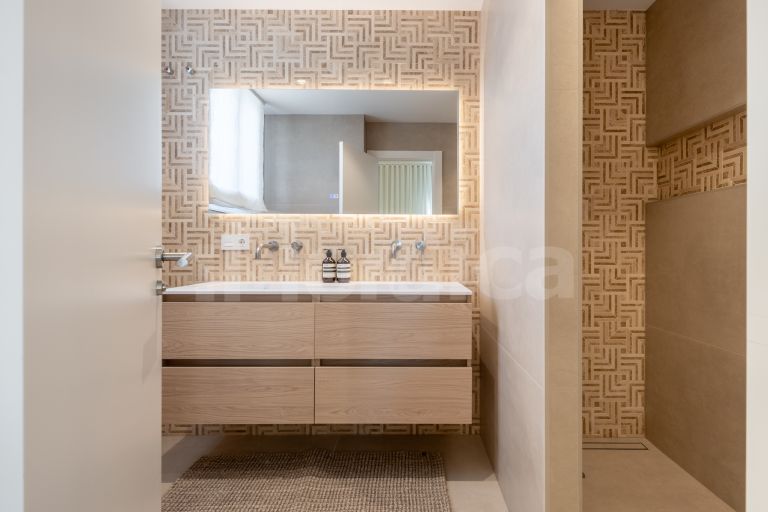 Radhus till salu i Bahia de Marbella