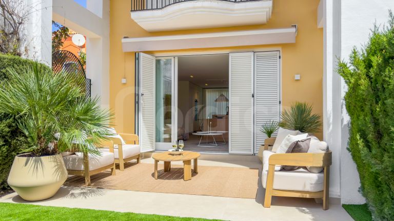 Radhus till salu i Bahia de Marbella