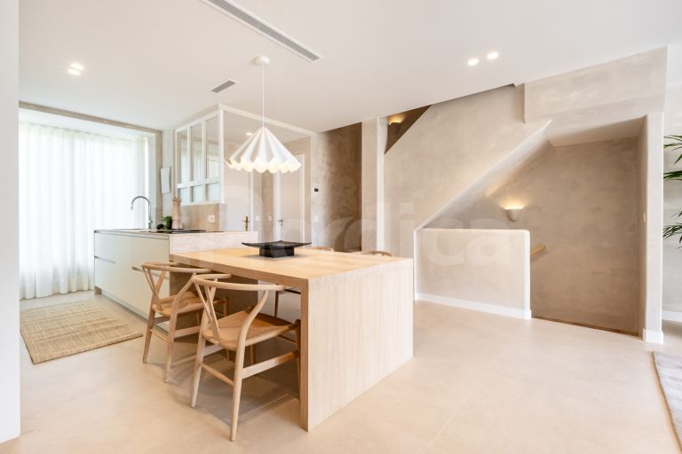 Radhus till salu i Bahia de Marbella