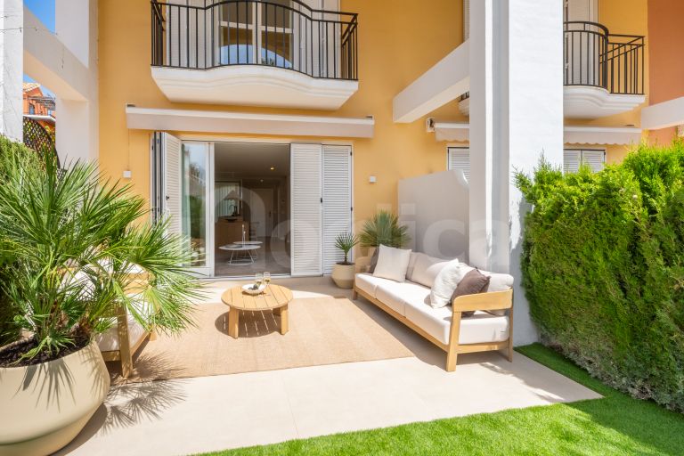 Radhus till salu i Bahia de Marbella