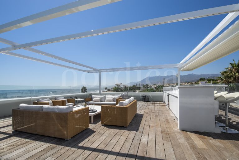 Villa till salu i Elviria Playa