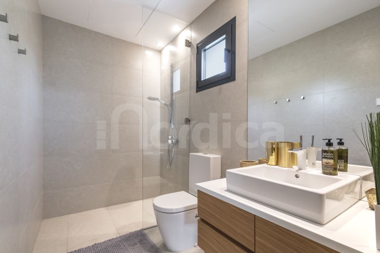 Villa till salu i Elviria Playa