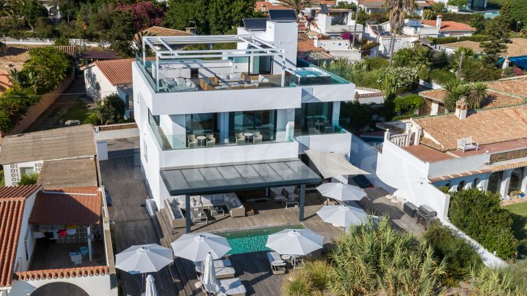 Villa till salu i Elviria Playa