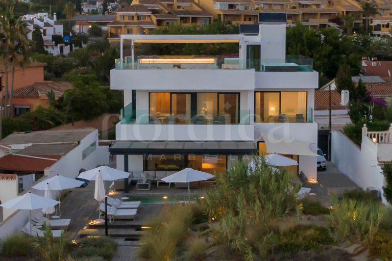 Villa till salu i Elviria Playa
