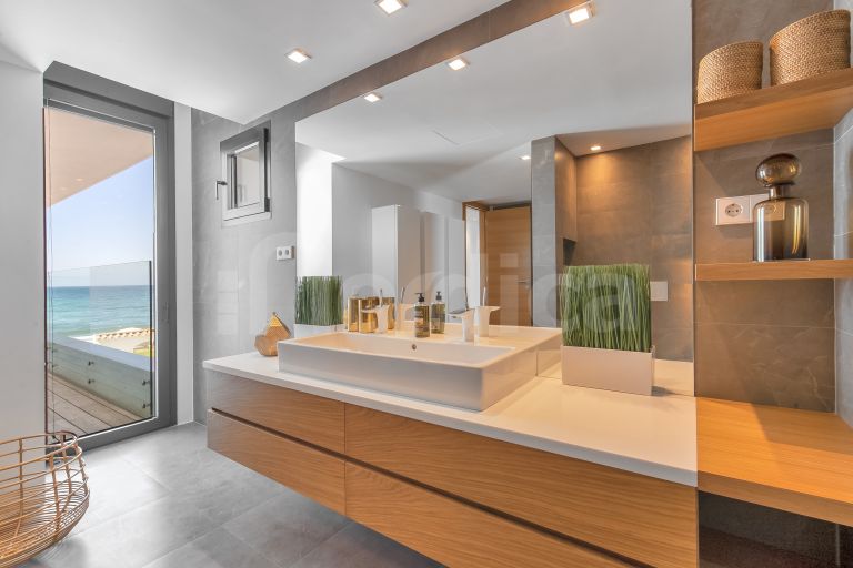 Villa till salu i Elviria Playa