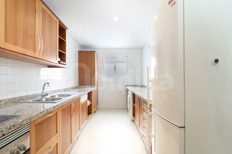 Bright Apartment with Prime Golf Valley Location