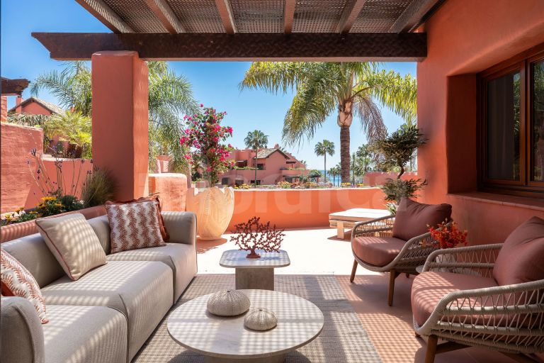 Turnkey Fully Refurbished Duplex Penthouse with Sea Views in the New Golden Mile