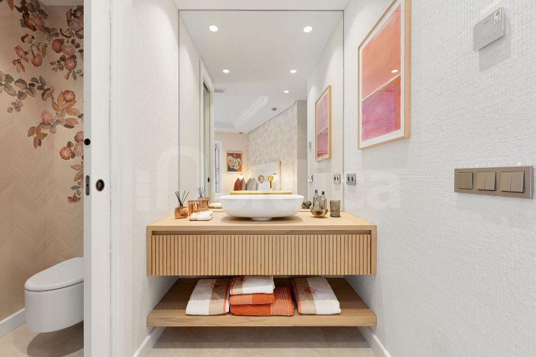 Turnkey Fully Refurbished Duplex Penthouse with Sea Views in the New Golden Mile