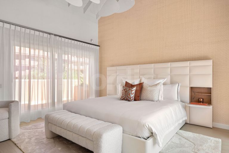 Turnkey Fully Refurbished Duplex Penthouse with Sea Views in the New Golden Mile