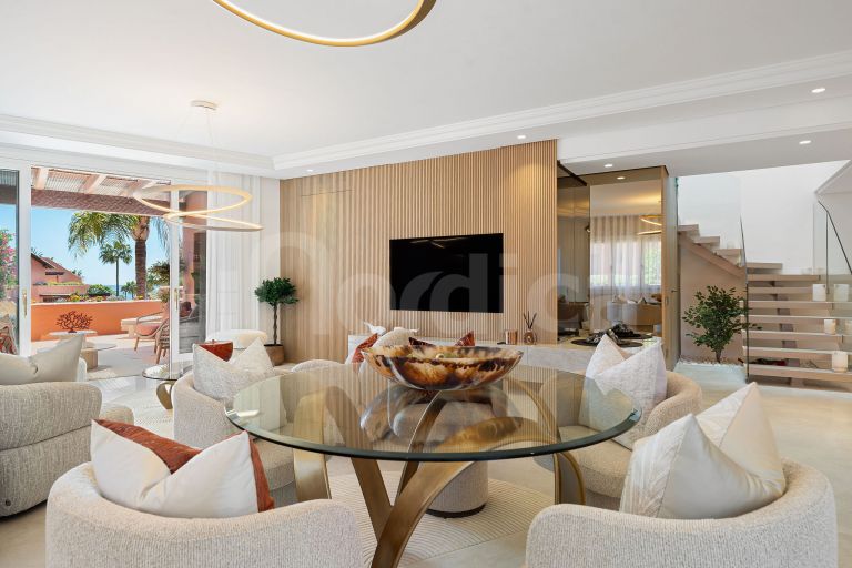 Turnkey Fully Refurbished Duplex Penthouse with Sea Views in the New Golden Mile