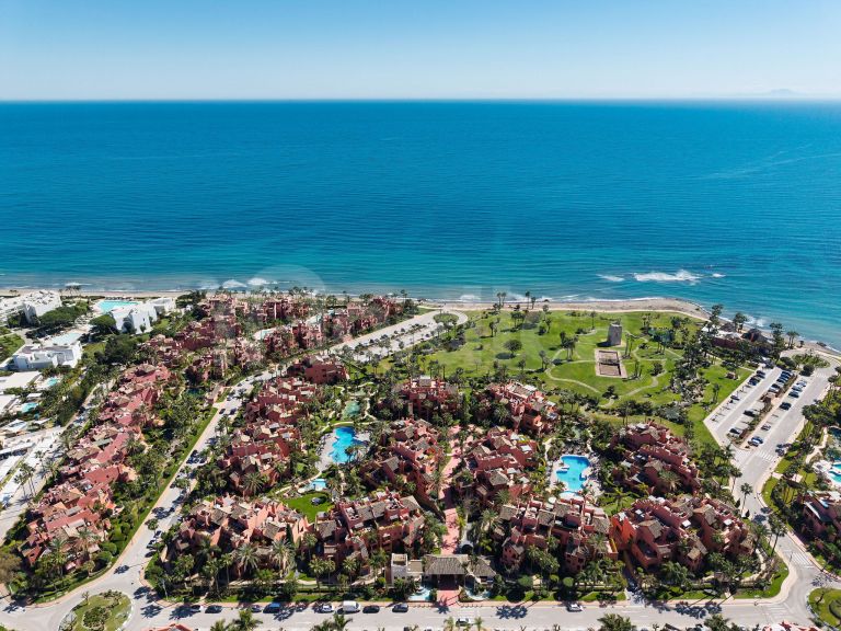 Turnkey Fully Refurbished Duplex Penthouse with Sea Views in the New Golden Mile