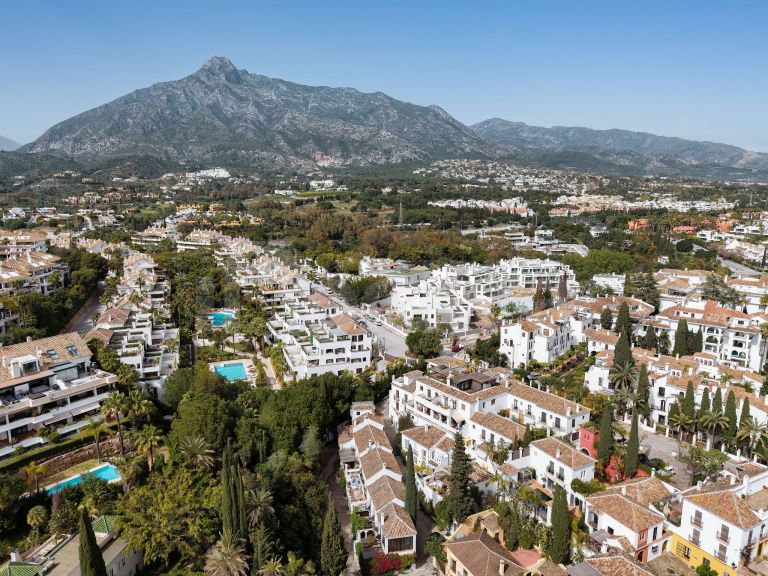 Radhus till salu i Las Lomas del Marbella Club