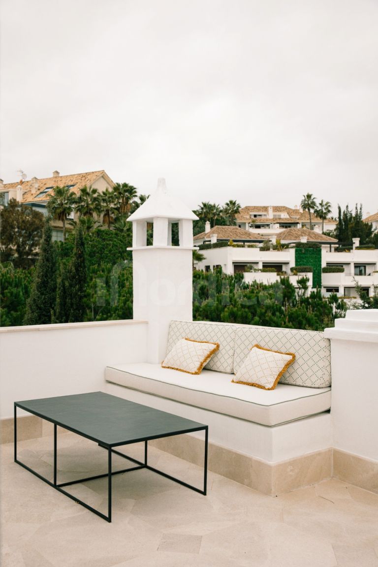 Fully Refurbished Townhouse in Lomas de Marbella Club Pueblo – Prime Marbella Living