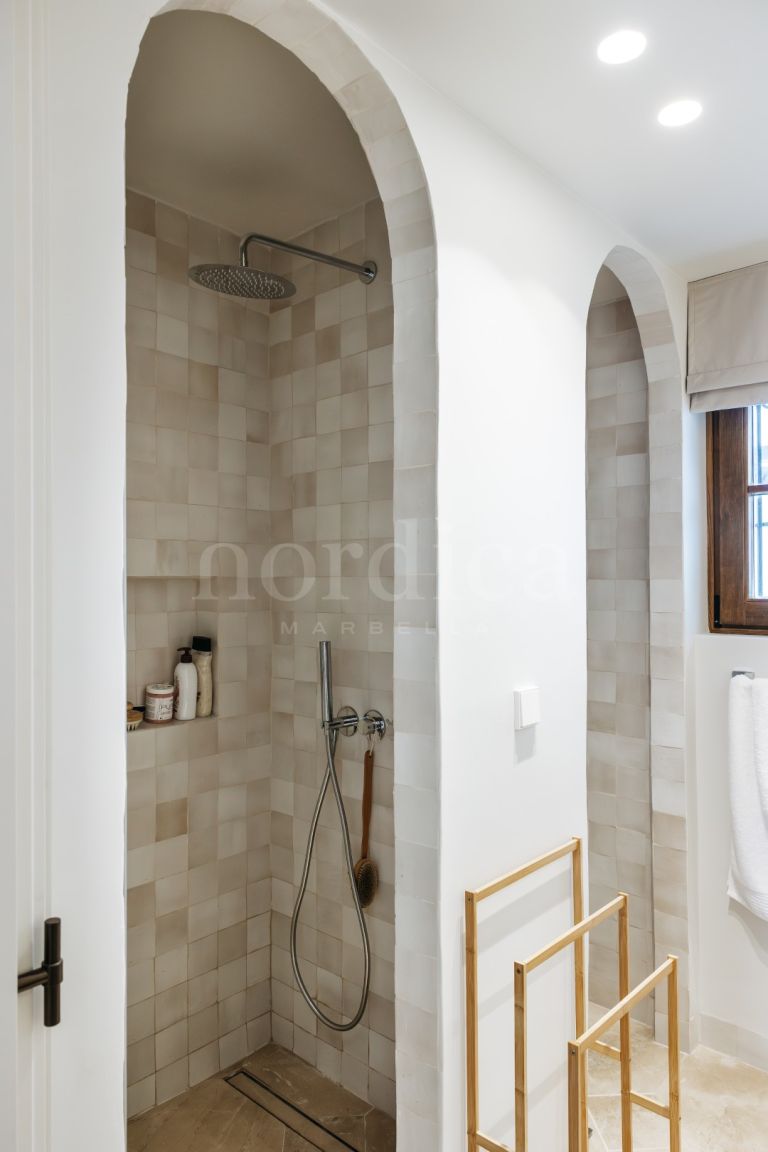 Town House for sale in Las Lomas del Marbella Club