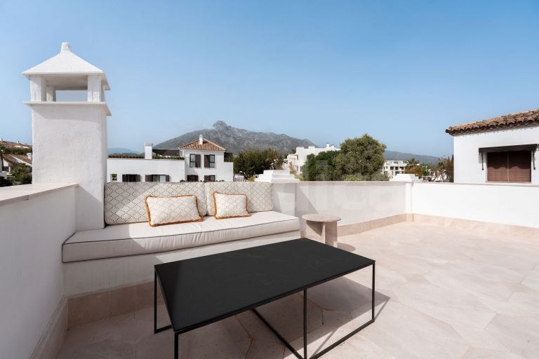 Radhus till salu i Las Lomas del Marbella Club