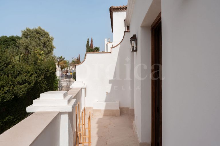 Town House for sale in Las Lomas del Marbella Club