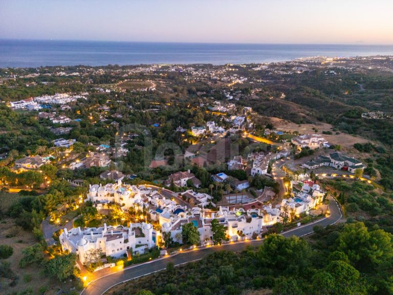 Tvåvånings takvåning till salu i Jardines Colgantes