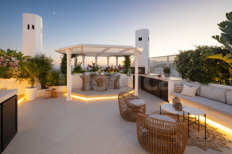 Tvåvånings takvåning till salu i Jardines Colgantes