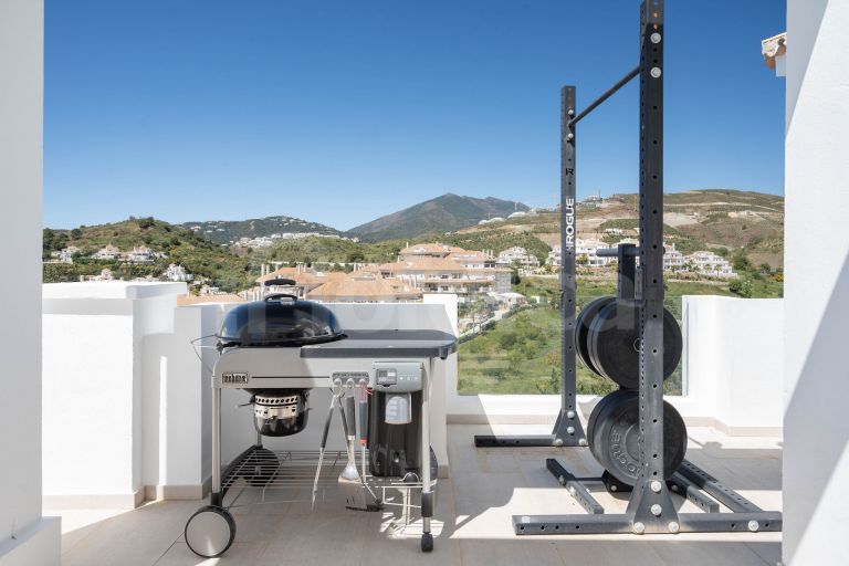 Elevated Living with Panoramic Sea Views and Exceptional Outdoor Space