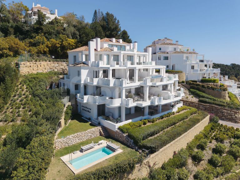 Elevated Living with Panoramic Sea Views and Exceptional Outdoor Space