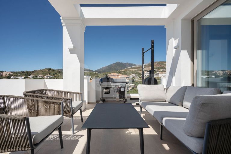 Elevated Living with Panoramic Sea Views and Exceptional Outdoor Space