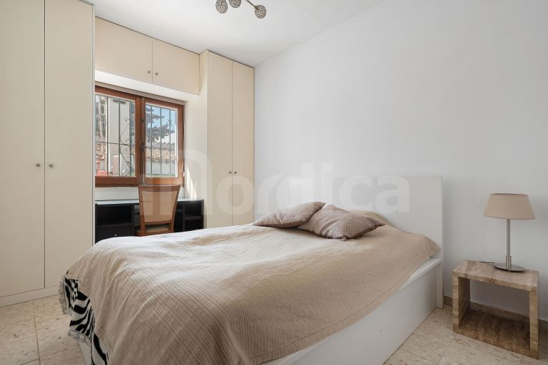 Elegant 4-Bedroom Villa for Sale in La Campana, Nueva Andalucía – Spacious Living Near Marbella