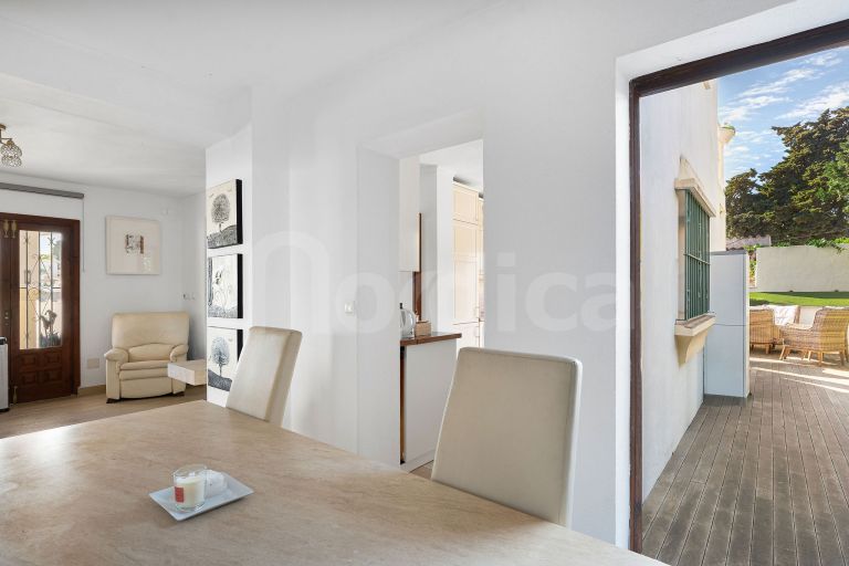 Elegant 4-Bedroom Villa for Sale in La Campana, Nueva Andalucía – Spacious Living Near Marbella