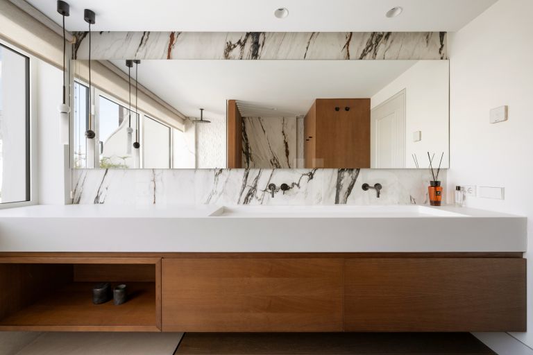 Penthouse for sale in Alhambra del Mar