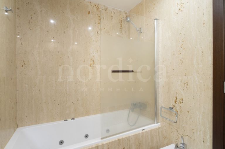 Wohnung zu verkaufen in Medina de Banús