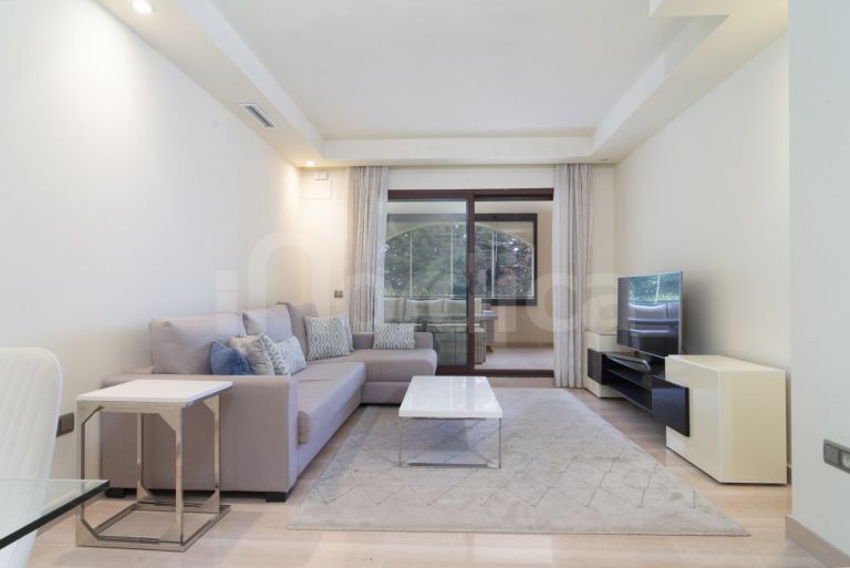 Apartment for sale in Medina de Banús