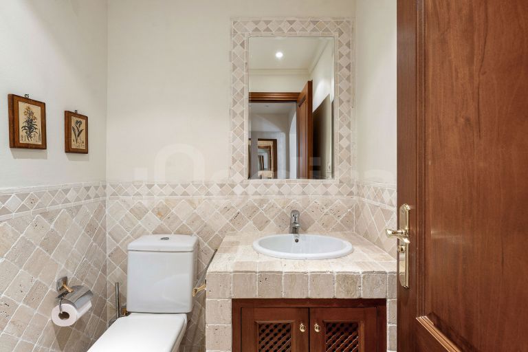 Elegant Duplex Penthouse with Panoramic Views and Expansive Terraces