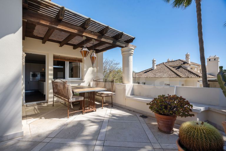 Elegant Duplex Penthouse with Panoramic Views and Expansive Terraces