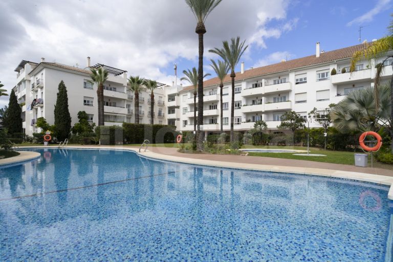 Apartment for sale in Altos del Rodeo