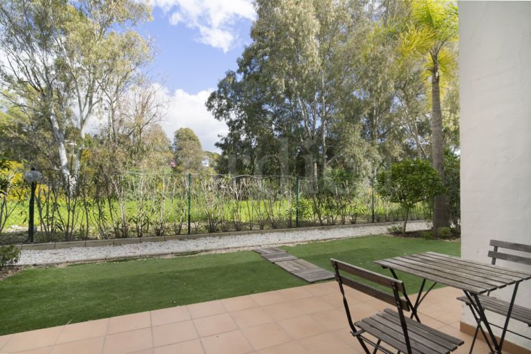 Erdgeschosswohnung zu verkaufen in Los Naranjos de Marbella