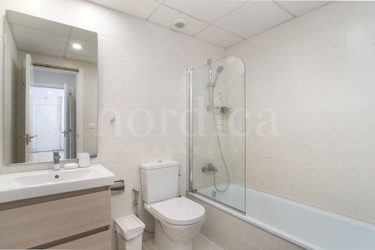 Erdgeschosswohnung zu verkaufen in Los Naranjos de Marbella