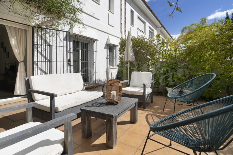 Erdgeschosswohnung zu verkaufen in Los Naranjos de Marbella