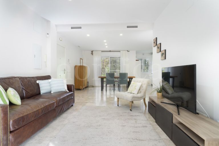 Erdgeschosswohnung zu verkaufen in Los Naranjos de Marbella