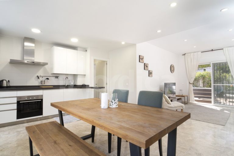 Markplanslägenhet till salu i Los Naranjos de Marbella