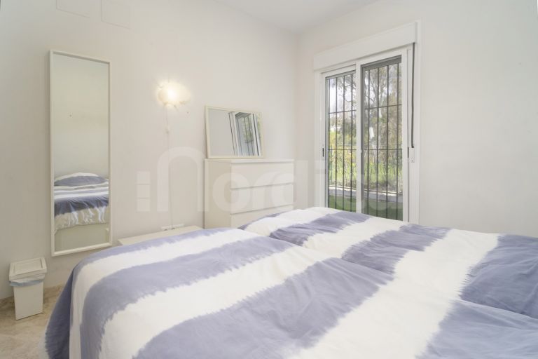 Markplanslägenhet till salu i Los Naranjos de Marbella